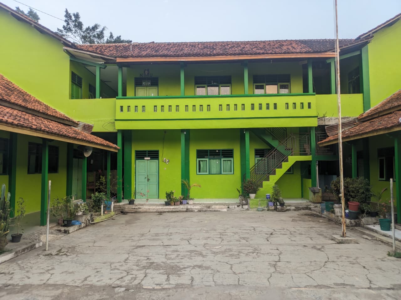 gedung mts